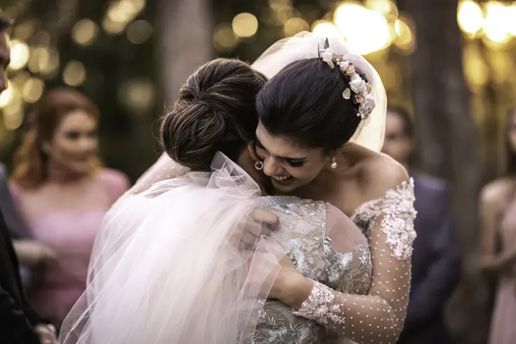 Nurse Stops To Save A Life On The Way To Her Daughter's Wedding, Sunny Skyz